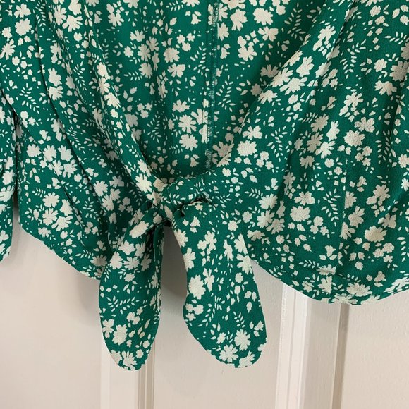 FOR LOVE AND LEMONS - Zamira Floral Crop Top - Picture 6 of 6